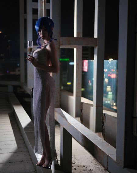 美丽的姑娘播放视频完整版