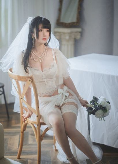 阁楼里的情人完整版
