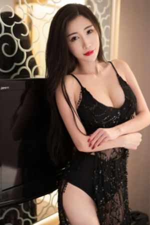 浴室里强摁做开腿呻吟的漫画图片