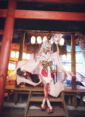 二级黄色