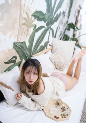 女大学生的按摩房